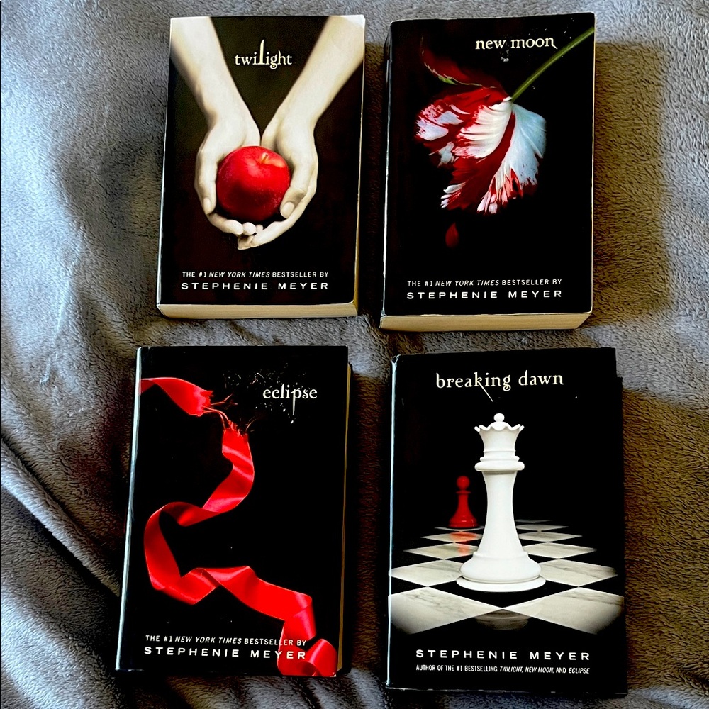 Twilight Saga Book Set by Stephenie Meyer